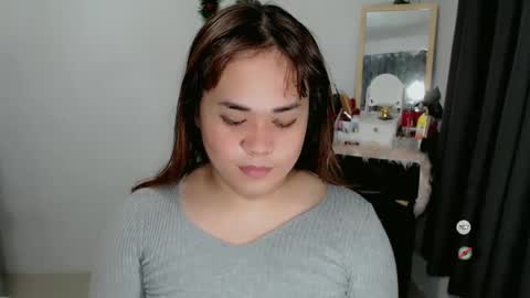 riihanna_ho online show from December 28, 2024, 6:36 am