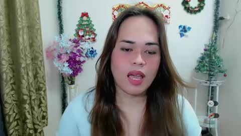 riihanna_ho online show from December 6, 2024, 7:55 pm