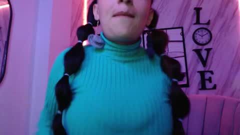 ritta_b online show from November 18, 2024, 7:51 pm