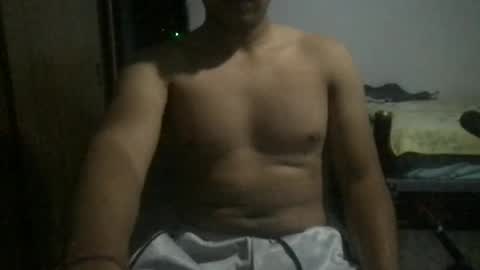 rodrigo0_0 online show from November 11, 2024, 3:02 am