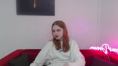 RosieHubtes online show from January 15, 2025, 12:31 pm