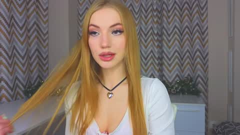 Im Delia  Lets have a chat  this is a sex goddess show online show from December 8, 2024, 3:05 am