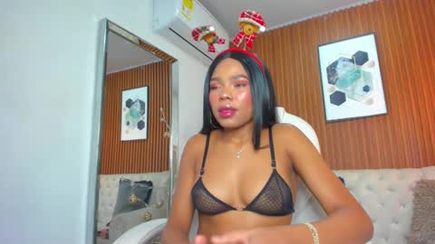 Roxana online show from December 17, 2024, 3:44 am