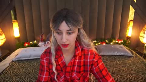 roxy_rayy online show from December 29, 2024, 1:41 pm