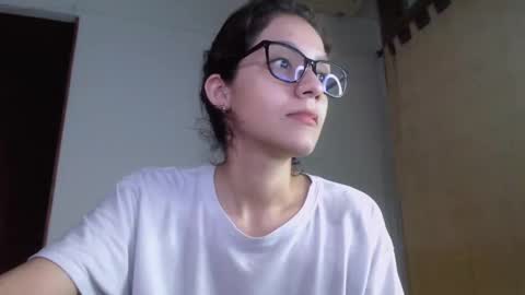 roxy_smithh online show from December 6, 2024, 3:52 am