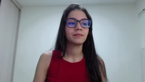 roxy_smithh online show from January 3, 2025, 3:34 am