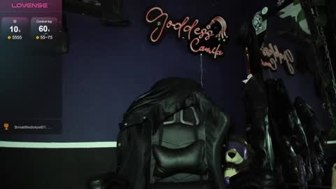 royalfitgoddess online show from January 4, 2025, 1:29 am