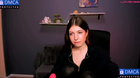 ruby_shyy online show from December 21, 2024, 2:34 pm