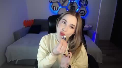 Sabrina Violet online show from December 15, 2024, 9:11 am