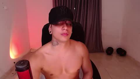 saenz_hotx online show from December 22, 2024, 1:44 am