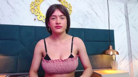 salome_daniel online show from December 19, 2024, 7:46 pm