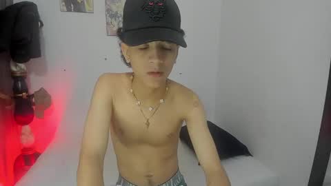 sam__cute online show from December 30, 2024, 1:59 am