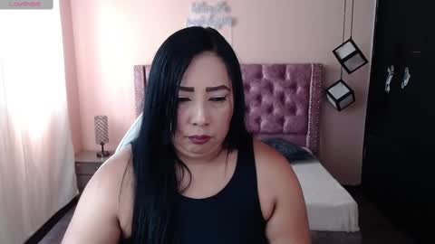 samanta_owenss online show from December 18, 2024, 12:16 pm