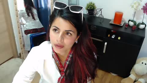 katalina KATA  online show from December 5, 2024, 6:39 pm