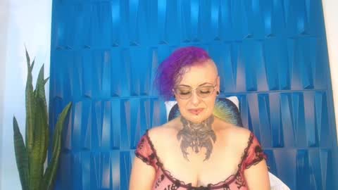 Sandy Rose online show from November 18, 2024, 4:58 pm