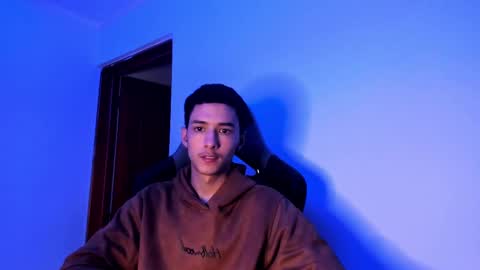 santi_twink19 online show from November 21, 2024, 8:22 am