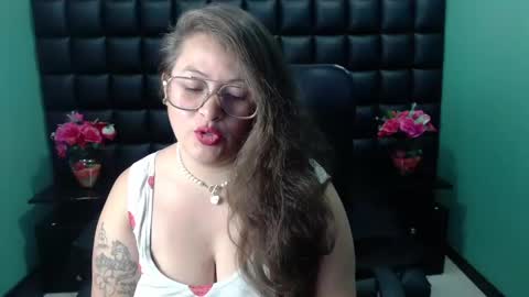 sara_thonson_ online show from November 27, 2024, 2:59 am