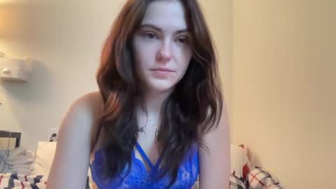 SarahxOliver online show from November 18, 2024, 3:42 pm