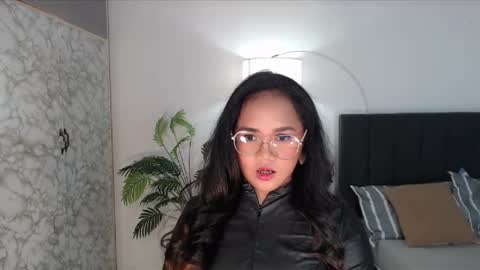 sassy_lena online show from December 19, 2024, 8:47 am