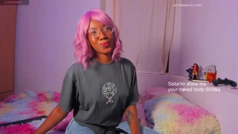 saturno_vibes online show from January 13, 2025, 11:47 am