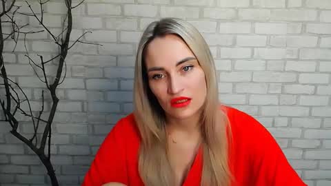 scandinavian_princess online show from December 20, 2024, 8:02 am