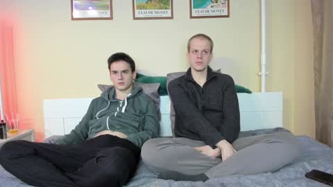 Thomas brunette and Alex blond online show from December 7, 2024, 1:44 pm