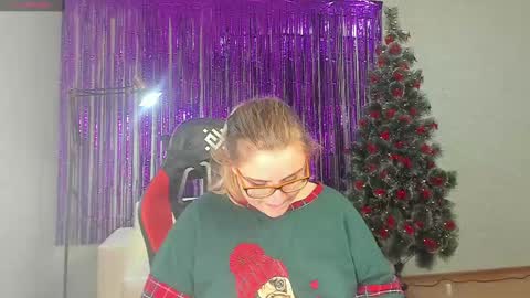 seductive_she_wolf online show from December 4, 2024, 12:03 pm