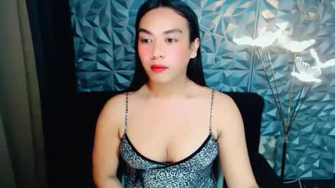 IVANA LATINA online show from December 11, 2024, 2:37 pm