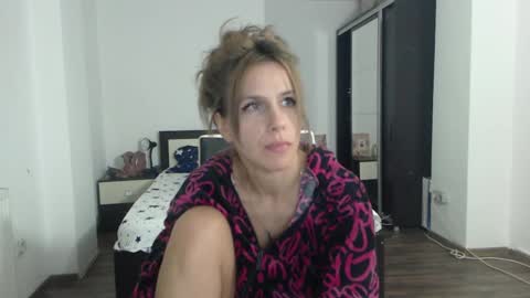 sellena_angels online show from December 21, 2024, 7:35 pm