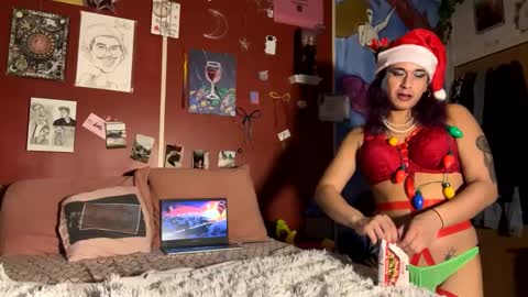 sexiwhiskey699 online show from December 6, 2024, 9:24 am