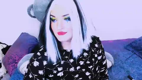 sexxx_queen online show from November 12, 2024, 3:53 pm