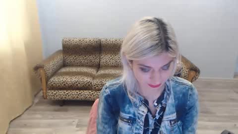 sexybeatriice online show from December 2, 2024, 7:17 am