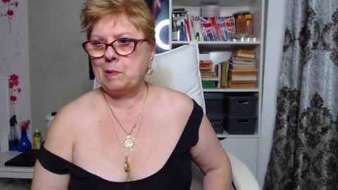 sexylynette4u online show from November 11, 2024, 8:37 am