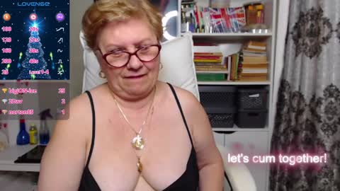 sexylynette4u online show from December 12, 2024, 9:32 am