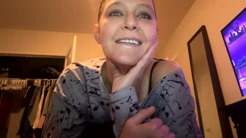 sexystacey000 online show from December 3, 2024, 12:00 pm