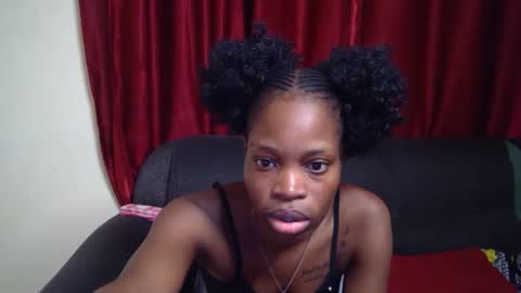 shania_sleigh online show from December 4, 2024, 4:49 am