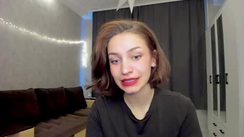 shawty_mariaa online show from January 14, 2025, 8:05 am