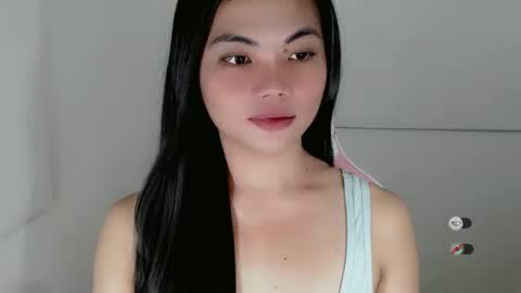 shenaya_bae online show from December 13, 2024, 2:43 pm