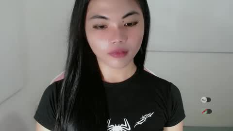 shenaya_bae online show from November 29, 2024, 12:42 pm