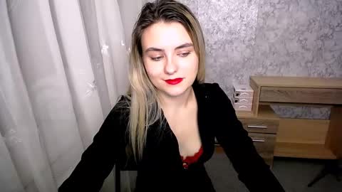 shy_sabrina_ online show from December 24, 2024, 8:38 am