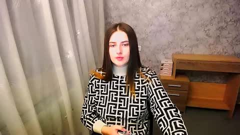 shy_star_milana online show from December 10, 2024, 8:47 am