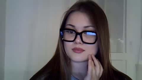 shynesssi online show from January 15, 2025, 1:52 am