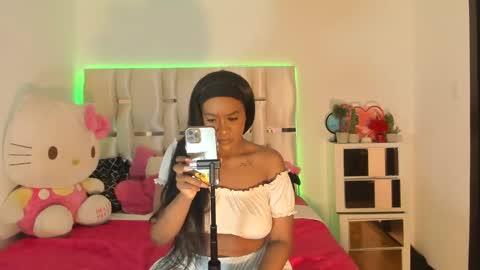 sierra_violet online show from November 27, 2024, 6:15 am