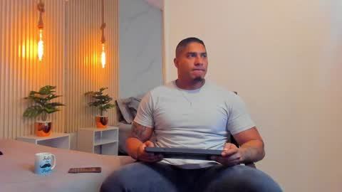 simeone_panda online show from November 23, 2024, 11:59 am