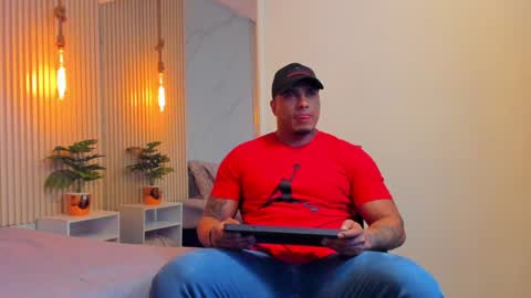 simeone_panda online show from November 30, 2024, 11:47 am