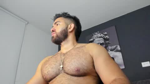 simon_leon01 online show from December 20, 2024, 12:59 am