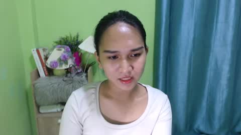 simple_lady21 online show from December 9, 2024, 11:47 pm