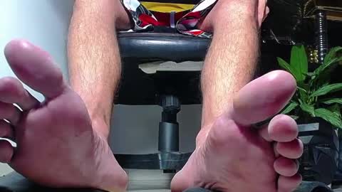 only foot                         worshipers here online show from November 15, 2024, 2:34 am