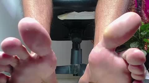 only foot                         worshipers here online show from December 20, 2024, 7:10 pm