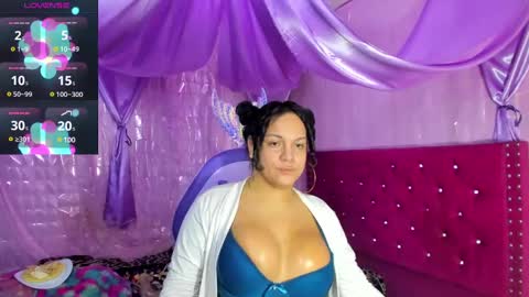 Sirena Fuentes online show from November 16, 2024, 6:52 am